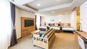 In-room safe, desk, iron/ironing board, free WiFi