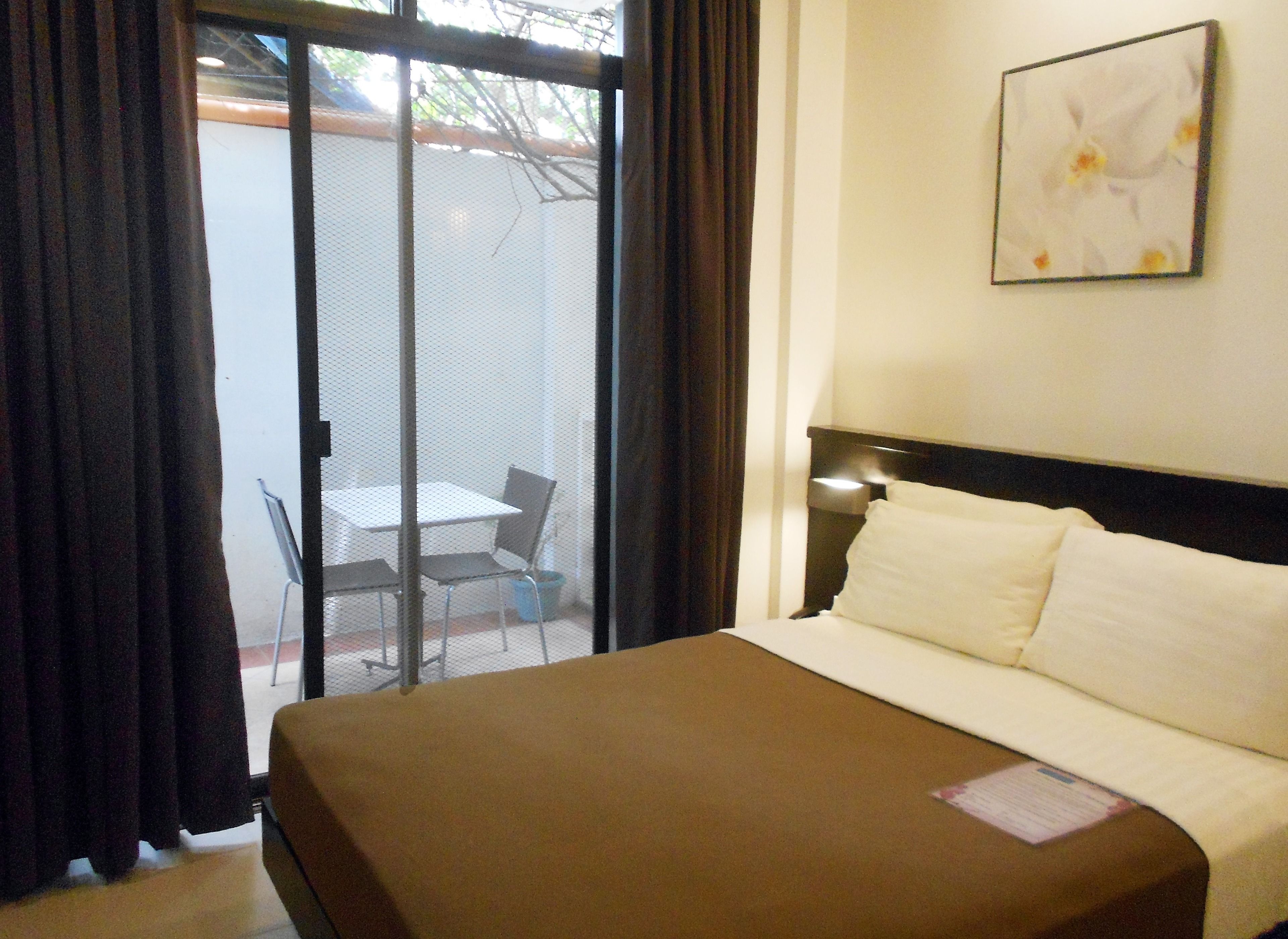 standard room, ground floor | 1 bedroom, minibar, in-room safe, individually decorated
