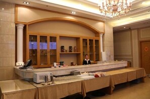 Breakfast, lunch and dinner served - The Overseas Chinese Building Hotel (Shenzhen)