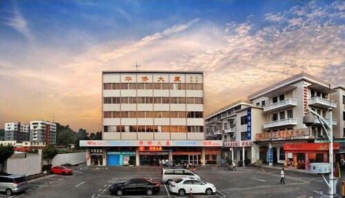 The Overseas Chinese Building Hotel