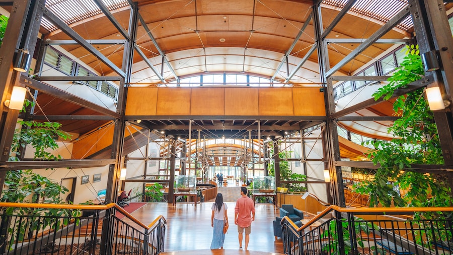 Kingfisher Bay Resort