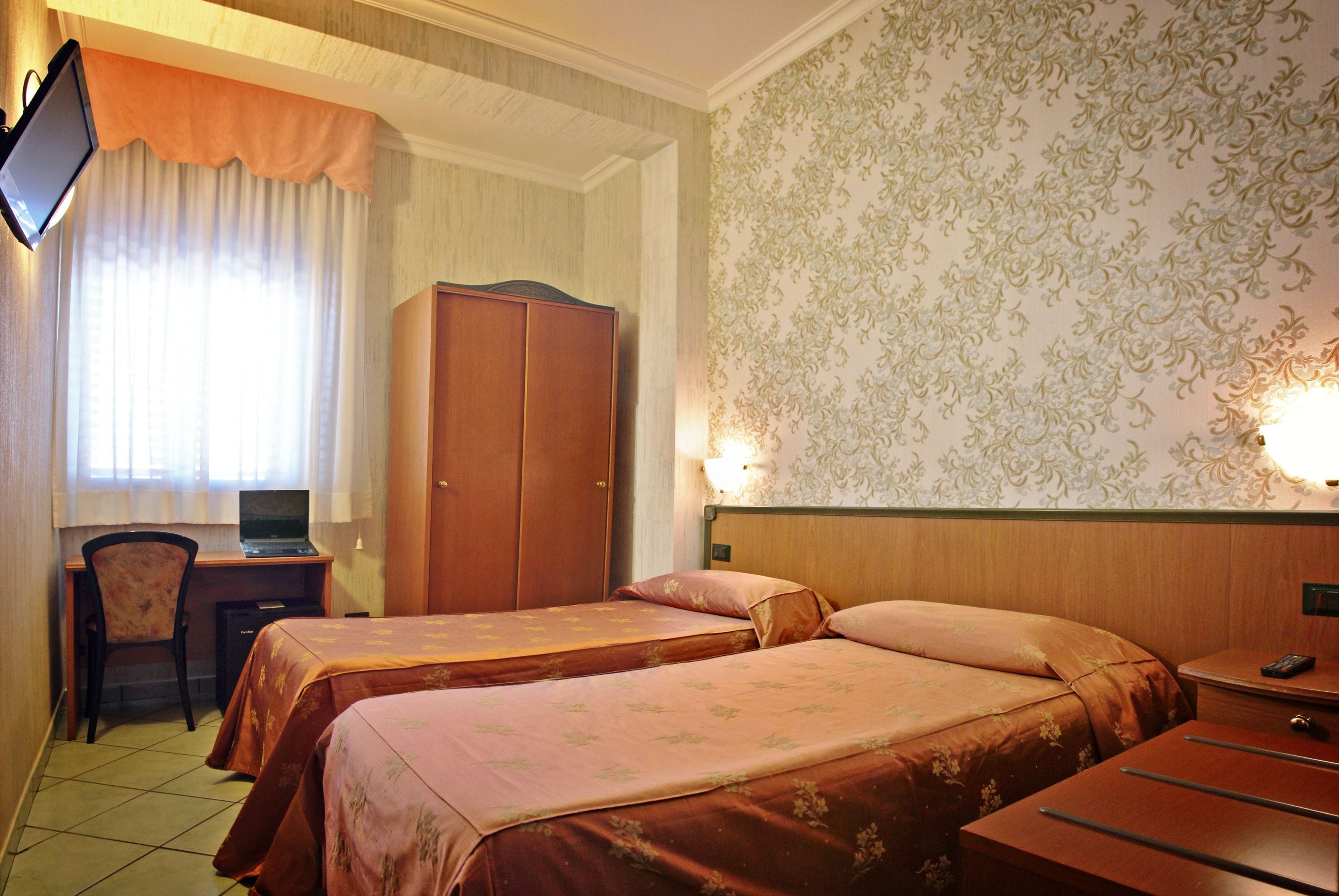 standard double room | premium bedding, minibar, desk, soundproofing