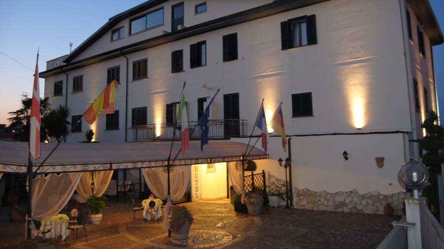 Hotel Nespolo D'Oro
