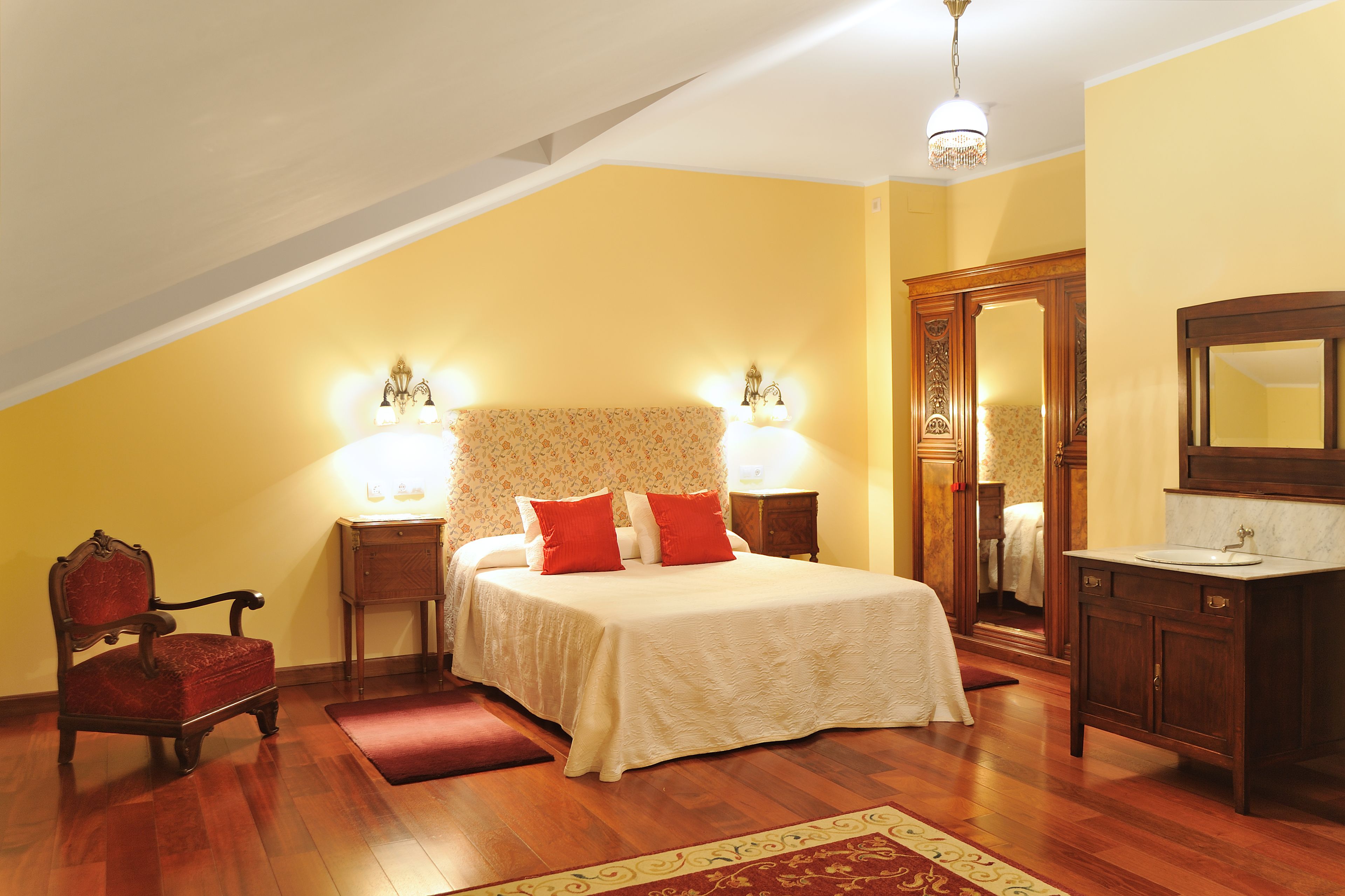 Deluxe Apartment für 6 Personen | Zimmersafe, Schreibtisch, Verdunkelungsvorhänge, Bügeleisen/Bügelbrett