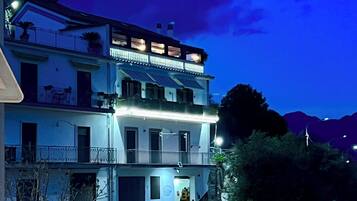 Facciata della struttura