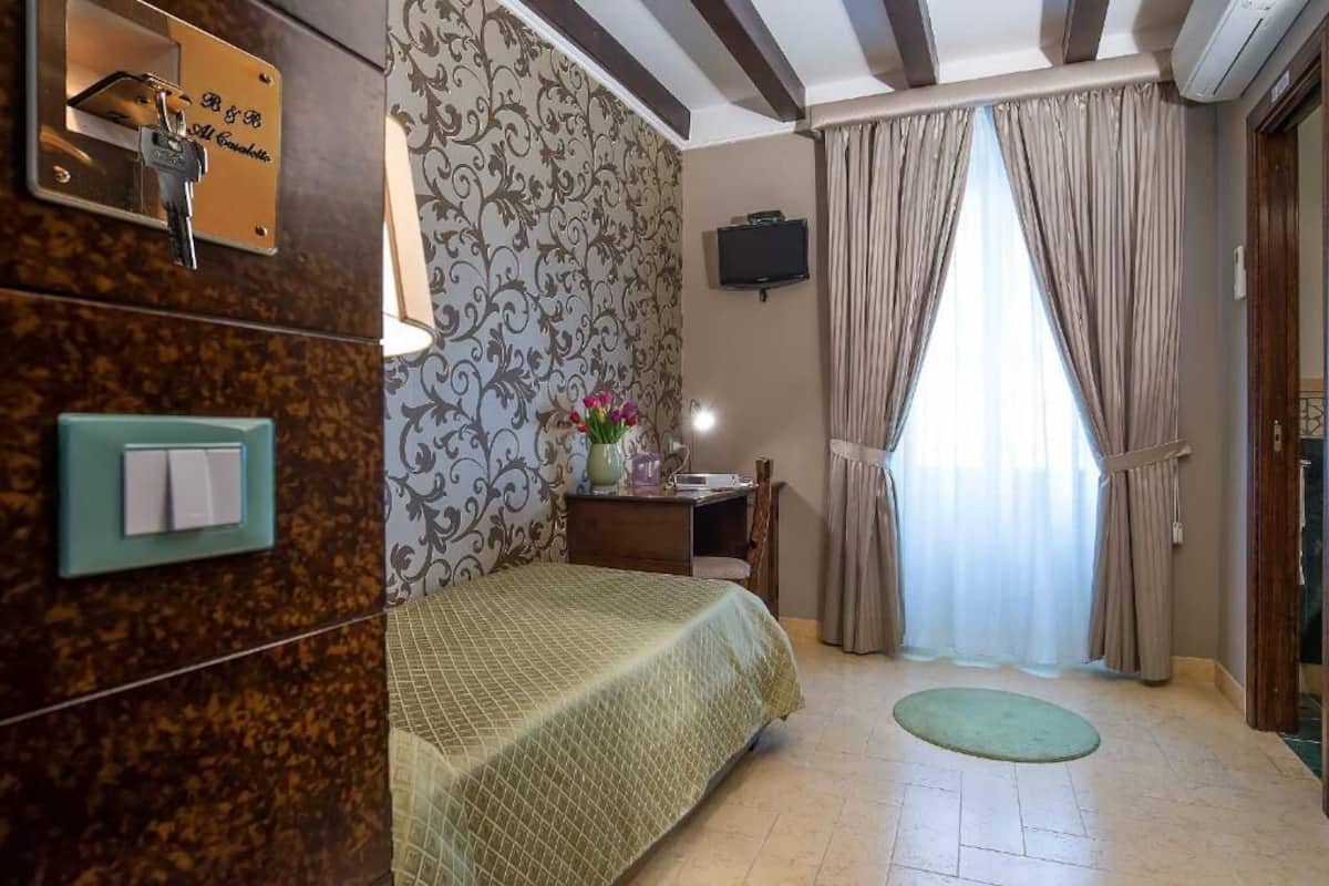 Single Room