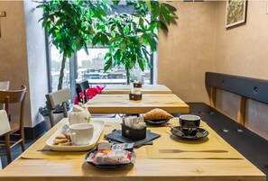 Free daily continental breakfast  - Hotel Al Casaletto (Rome)