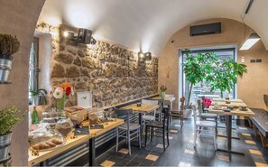 Free daily continental breakfast  - Hotel Al Casaletto (Rome)