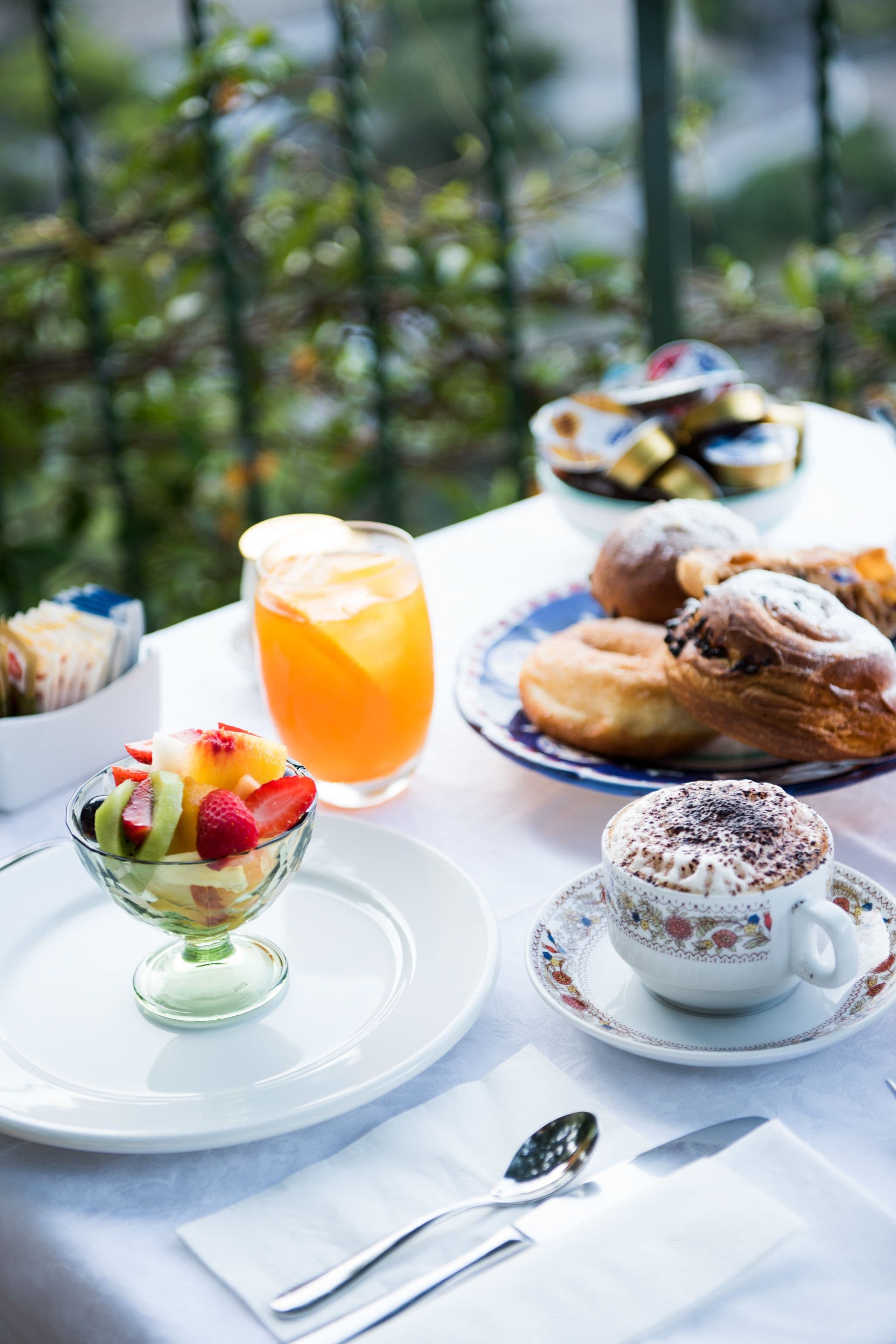 free daily continental breakfast