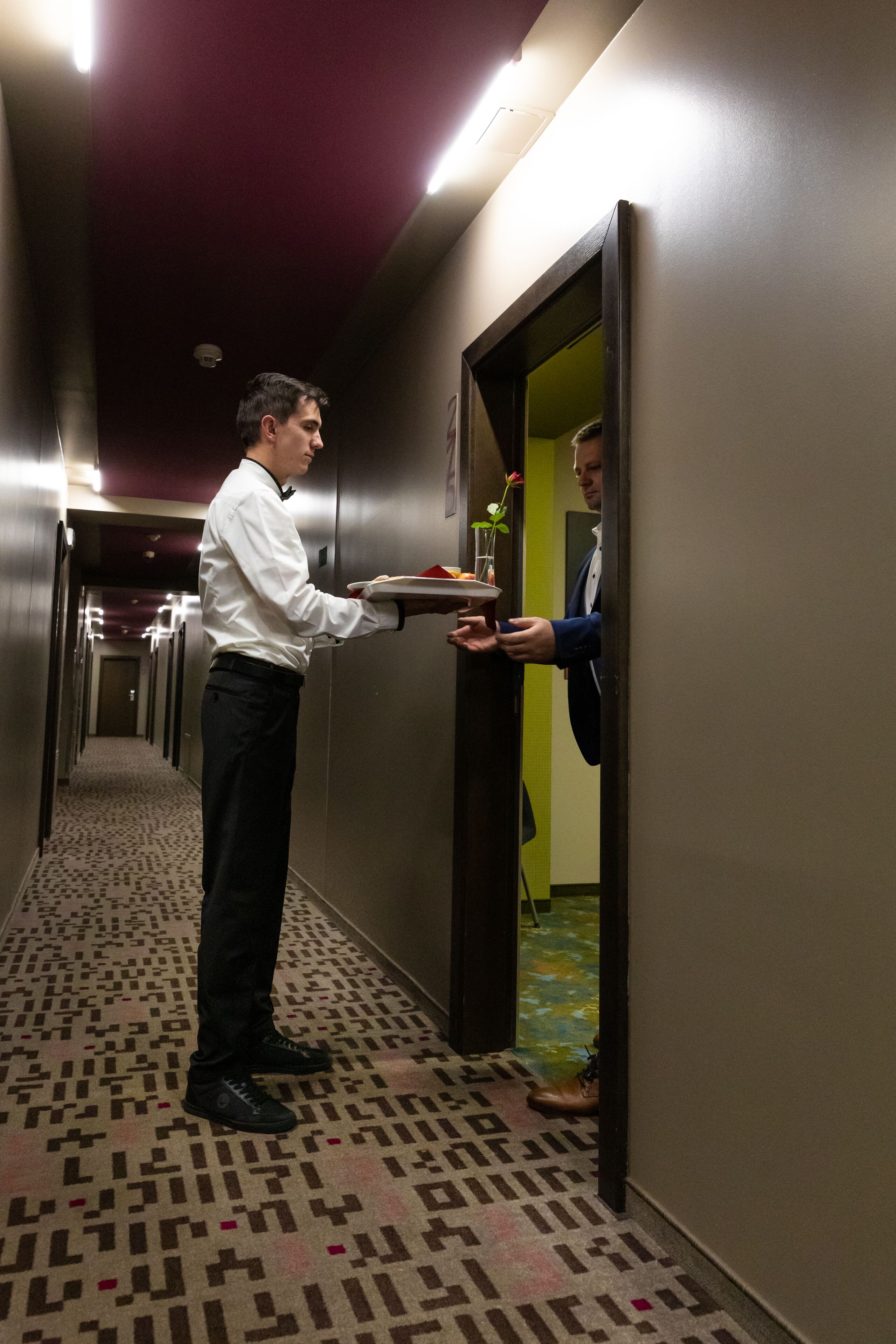 Quarto casal standard, 1 cama de casal | Cofres nos quartos, escrivaninha, ferros/tábuas de passar roupa