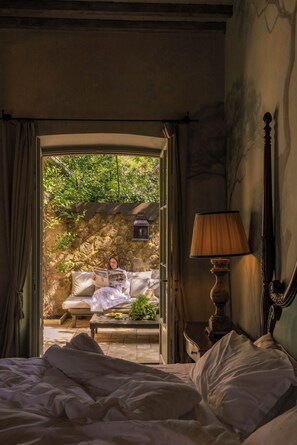 Suite, Poolside (Casa Gerda) | Premium bedding, down comforters, minibar, in-room safe - Borgo Santo Pietro (Chiusdino)