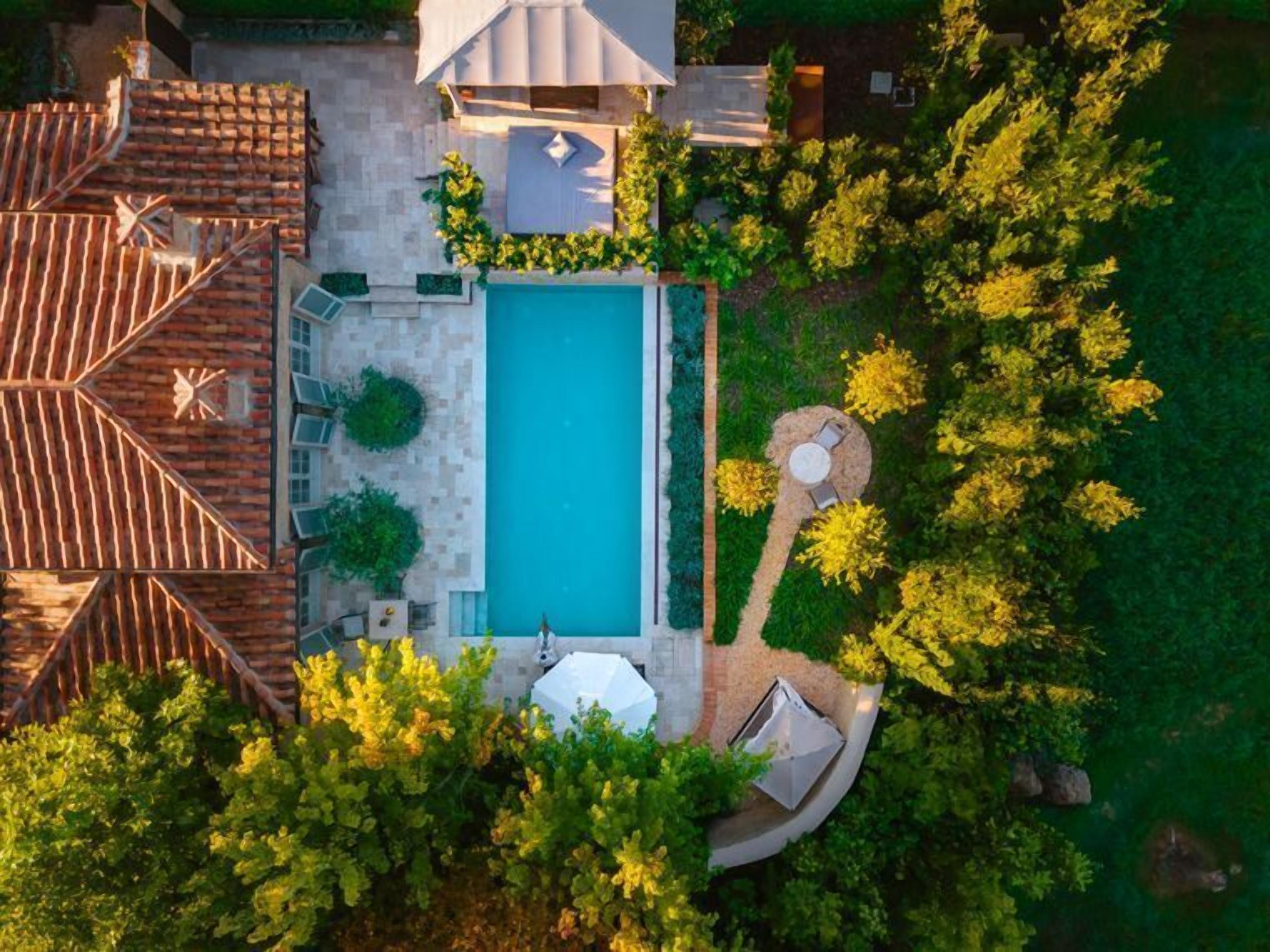 Suite, aan het zwembad (Casa Gerda) | Terras