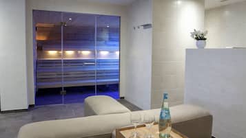 Soins corporels, massages aux pierres chaudes, enveloppements corporels