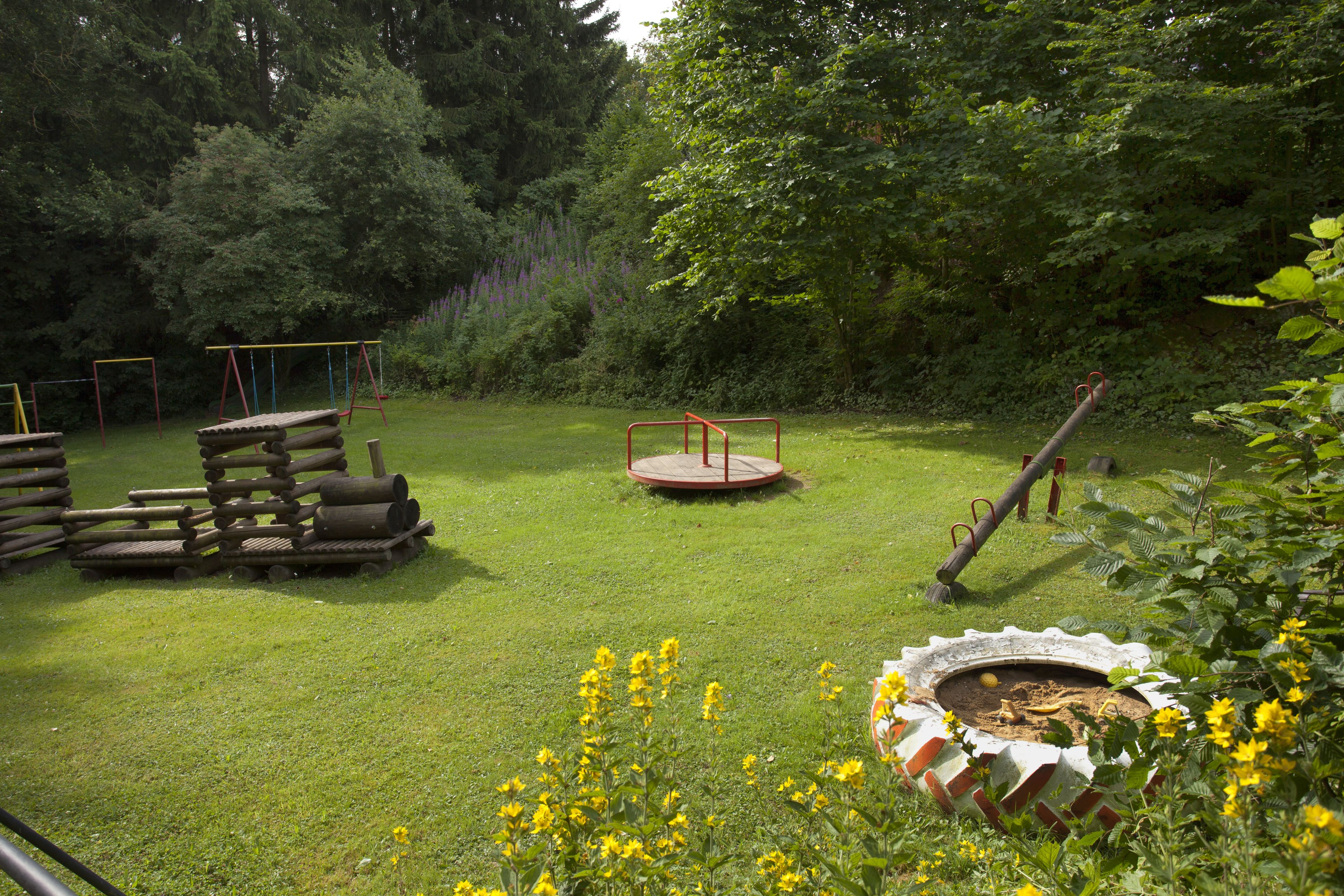 children’s play area – outdoor