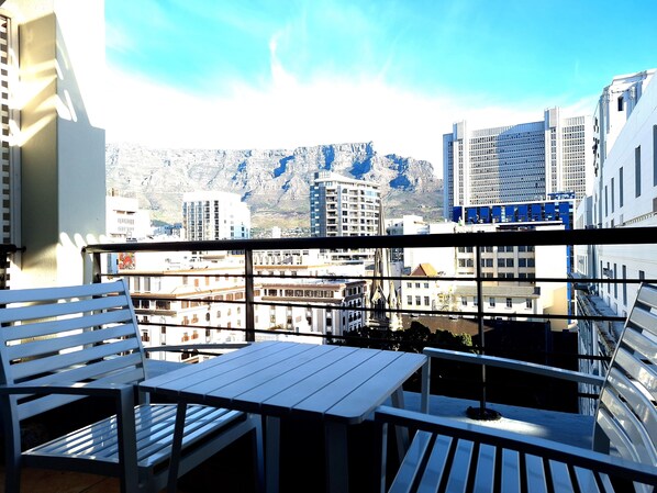 都會公寓, 1 間臥室, 山景 | 露台/庭院