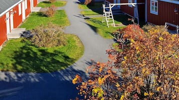 2 habitaciones, decoración personalizada y cortinas blackout
