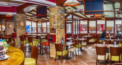 Rowantree Hotel