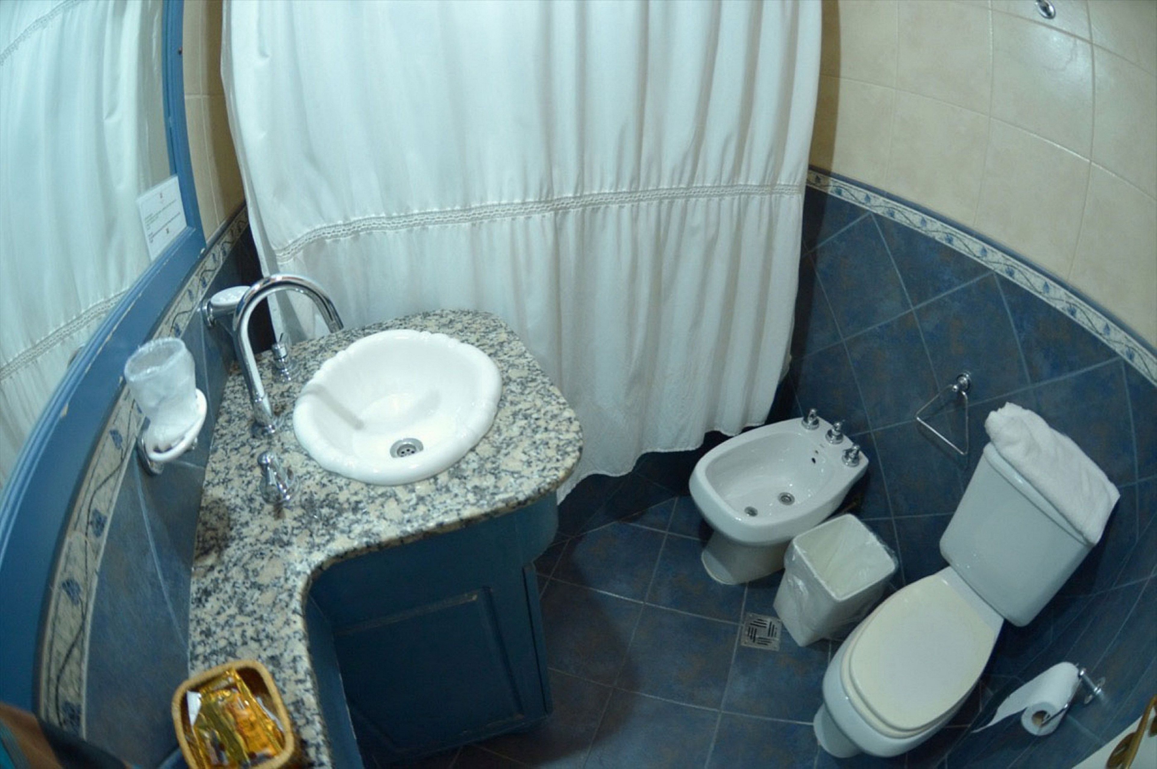 shower, free toiletries, bidet, towels