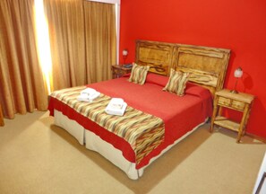 Double Room | In-room safe, desk, free cots/infant beds, free WiFi - Aikendor Hotel Panorámico (El Calafate)