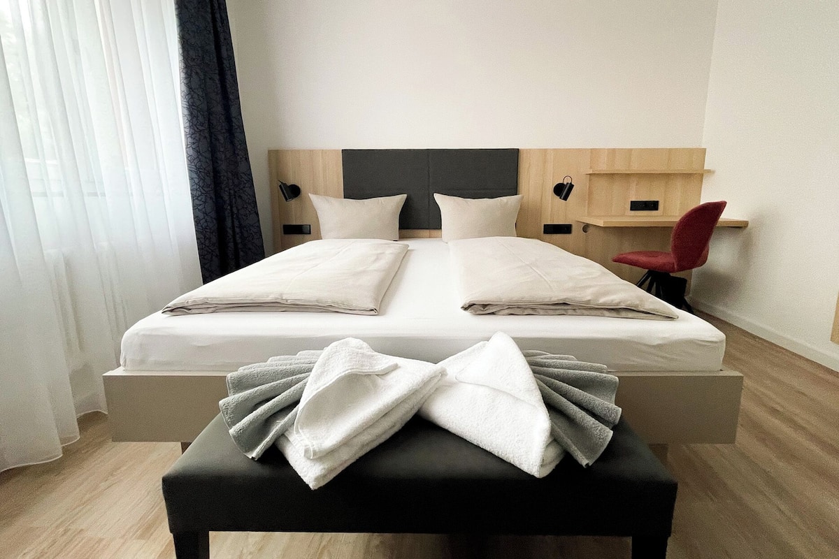 Blackout curtains, free WiFi, bed sheets