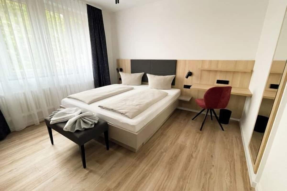 Blackout curtains, free WiFi, bed sheets