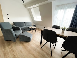 Superior Suite, Private Bathroom | Blackout drapes, free WiFi, bed sheets - HOLI City Apart Hotel Berlin (Berlin)