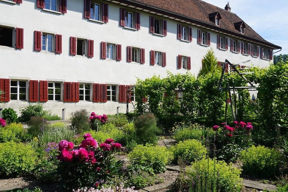Kloster Dornach