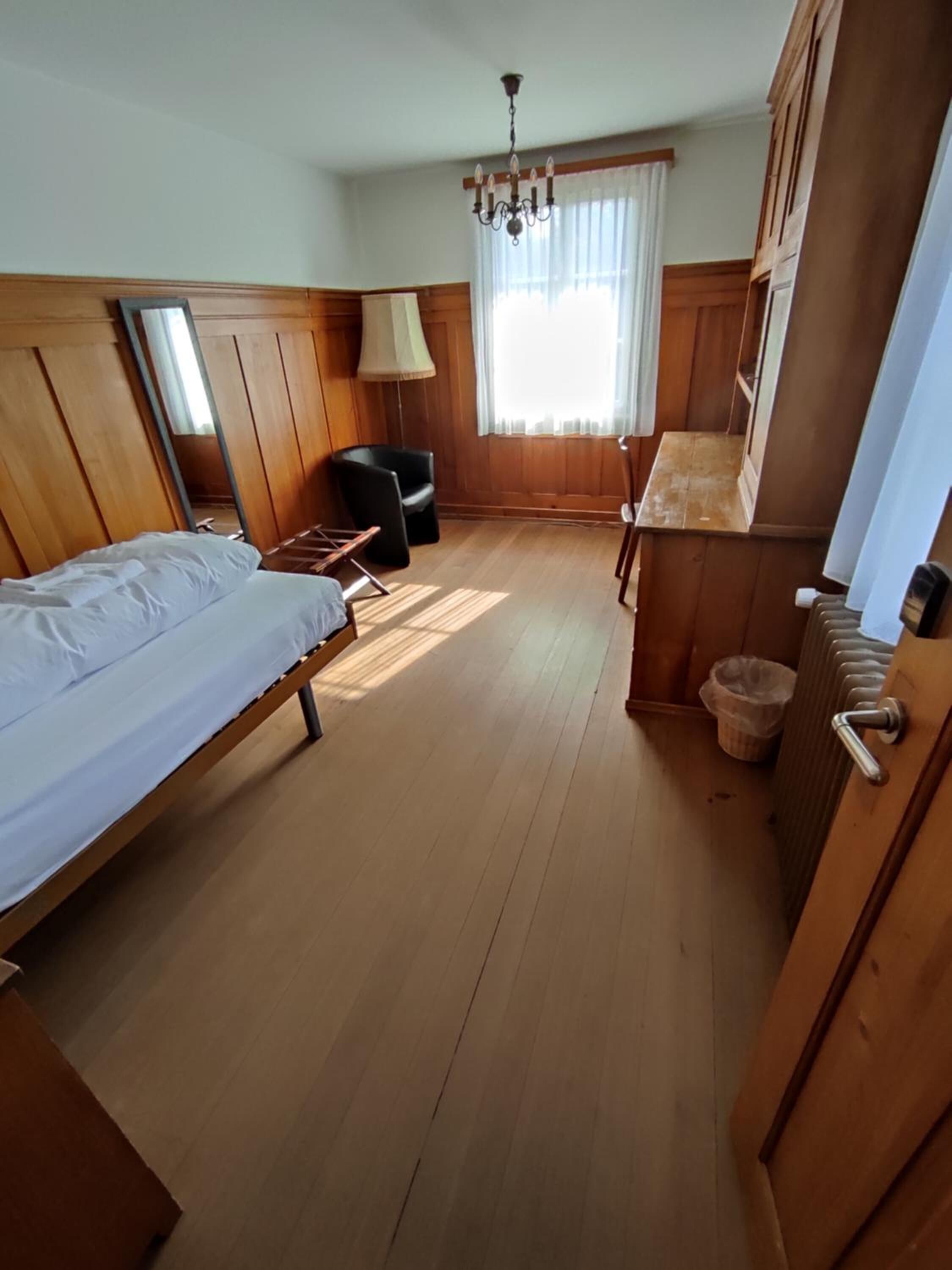 hypo-allergenic bedding, down duvets, rollaway beds, free wifi