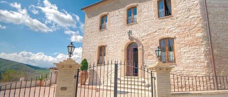 Fachada da propriedade