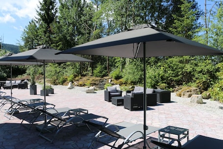 Sundeck