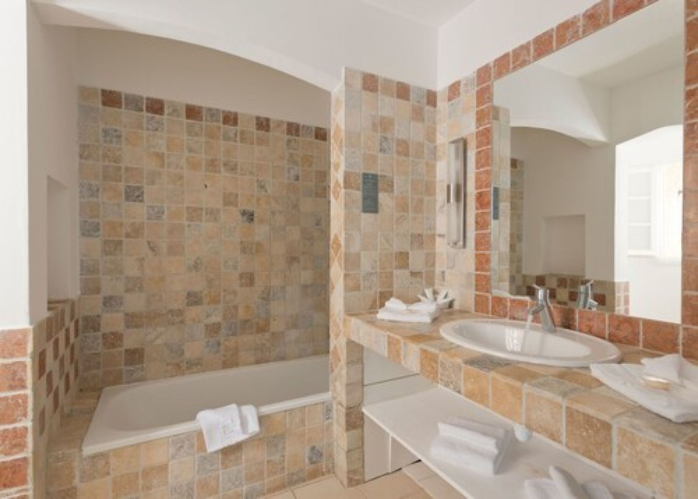 superior double room, garden view | bathroom | combined shower/bathtub, free toiletries, hair dryer, towels