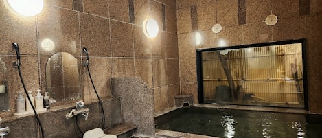 Baño termal público