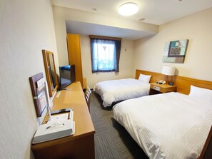 Free WiFi, bed sheets - Hotel Route-Inn Yokkaichi (Yokkaichi)
