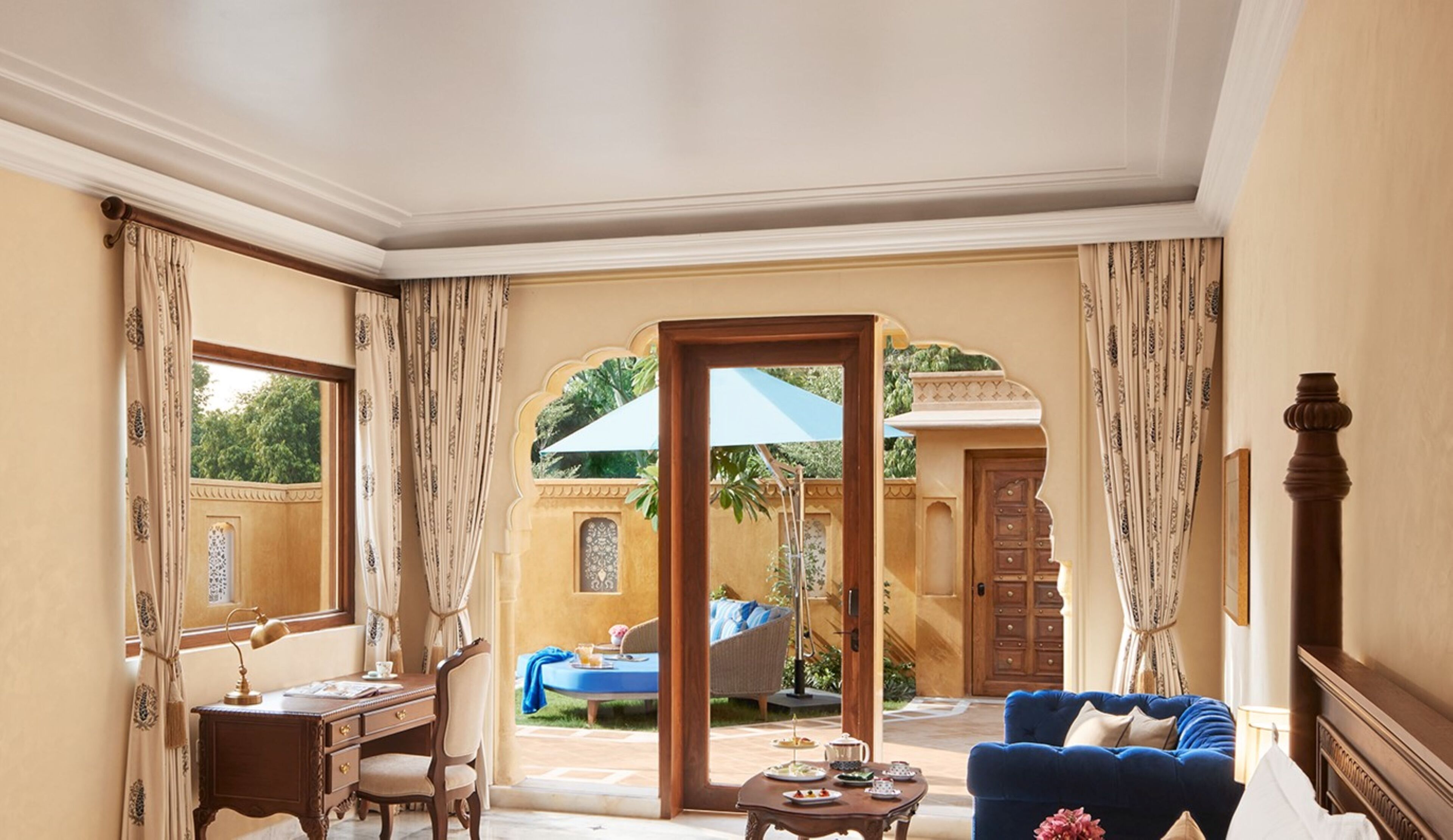 presidential suite, multiple beds | down duvets, pillow-top beds, minibar, in-room safe