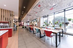 Colazione a buffet a pagamento 