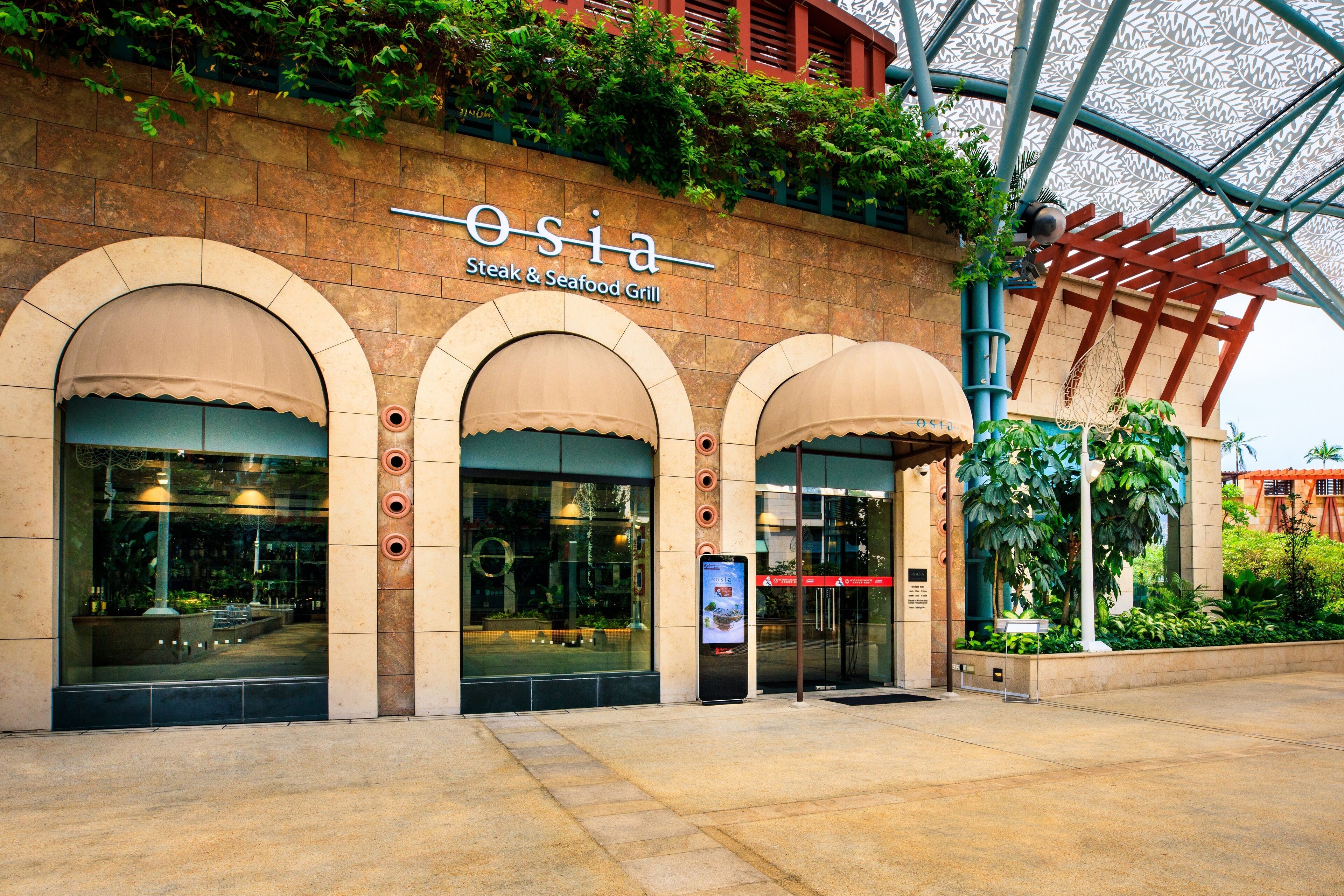 Photo - Resorts World Sentosa - Crockfords Tower