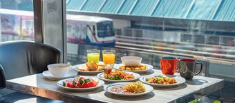Holiday Inn Express Bangkok Siam by IHG