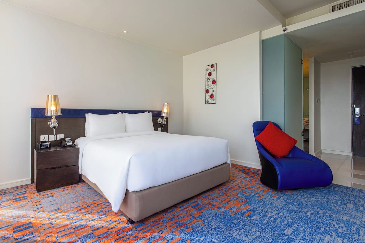 Caja de seguridad en la habitación y decoración personalizada