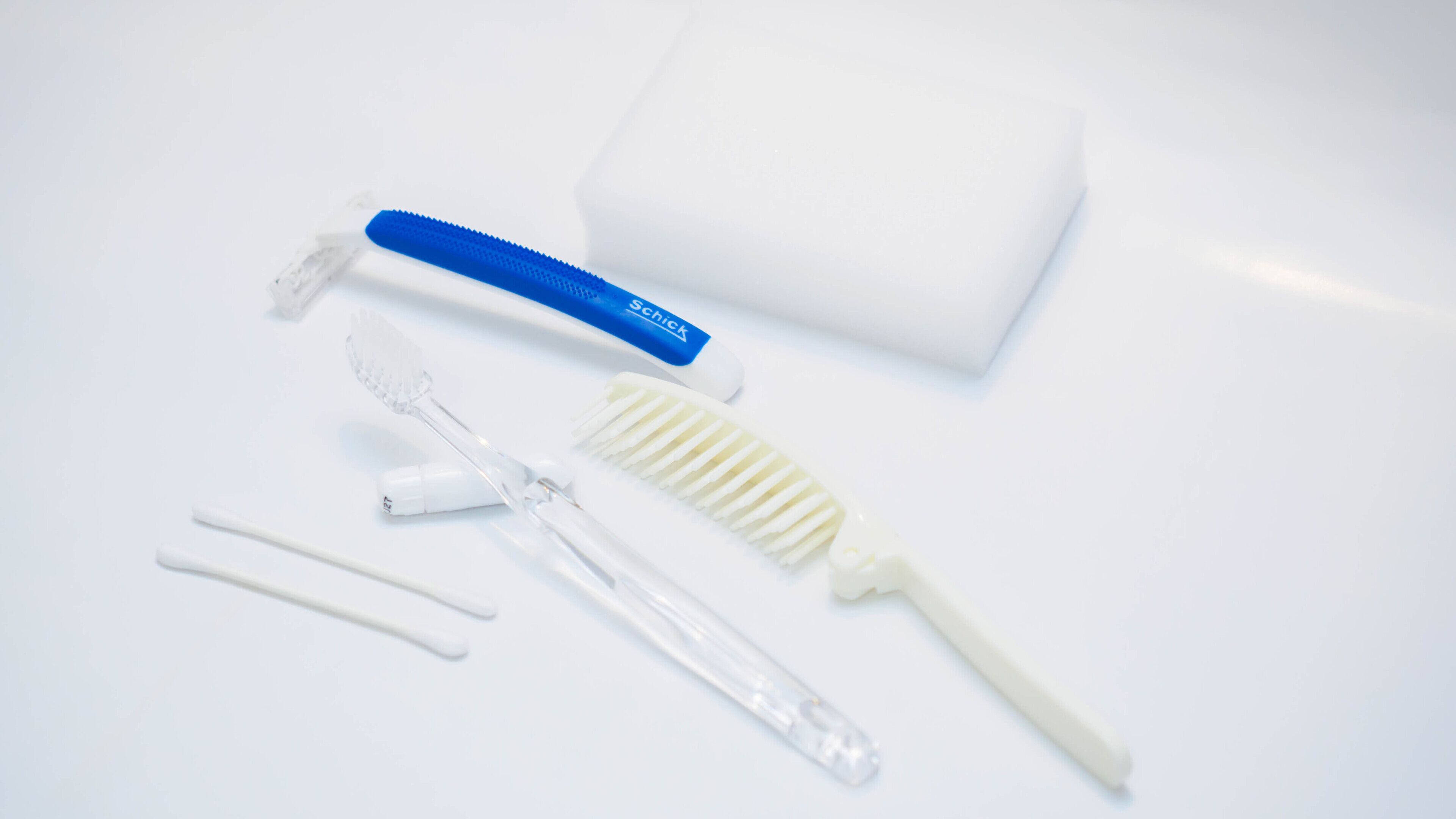 combined shower/bathtub, deep-soaking bathtub, free toiletries