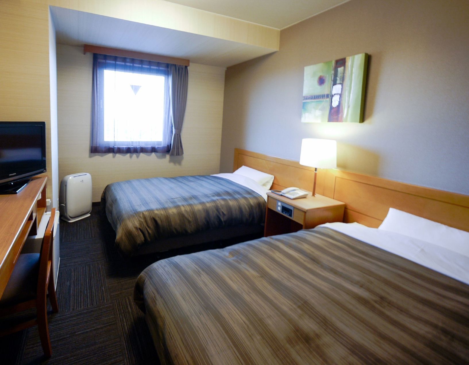 Bureau, Wi-Fi gratuit, draps fournis