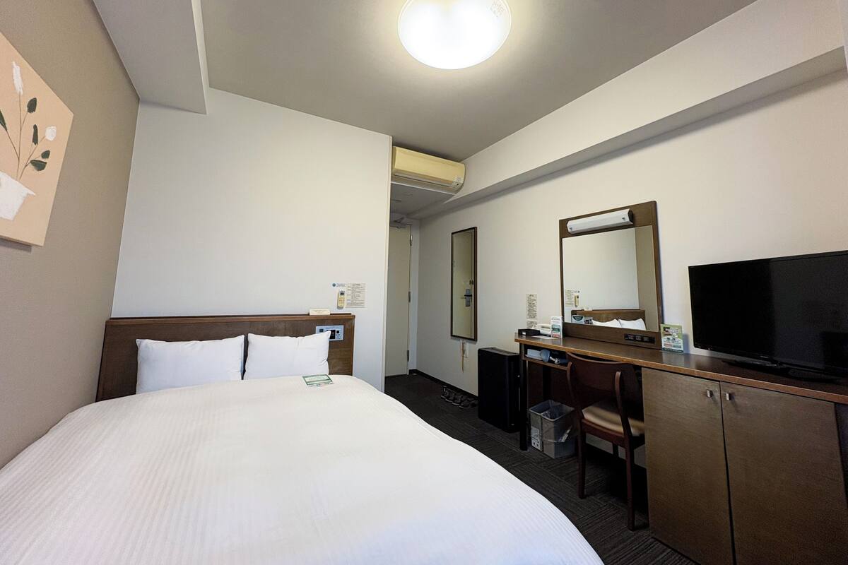 Semidouble Room, Smoking Heated Tobacco Only