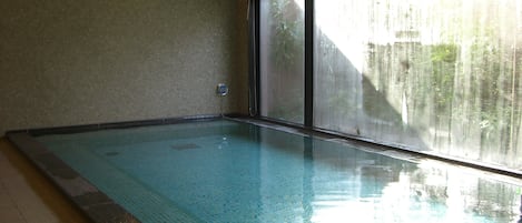 室內 Spa 池