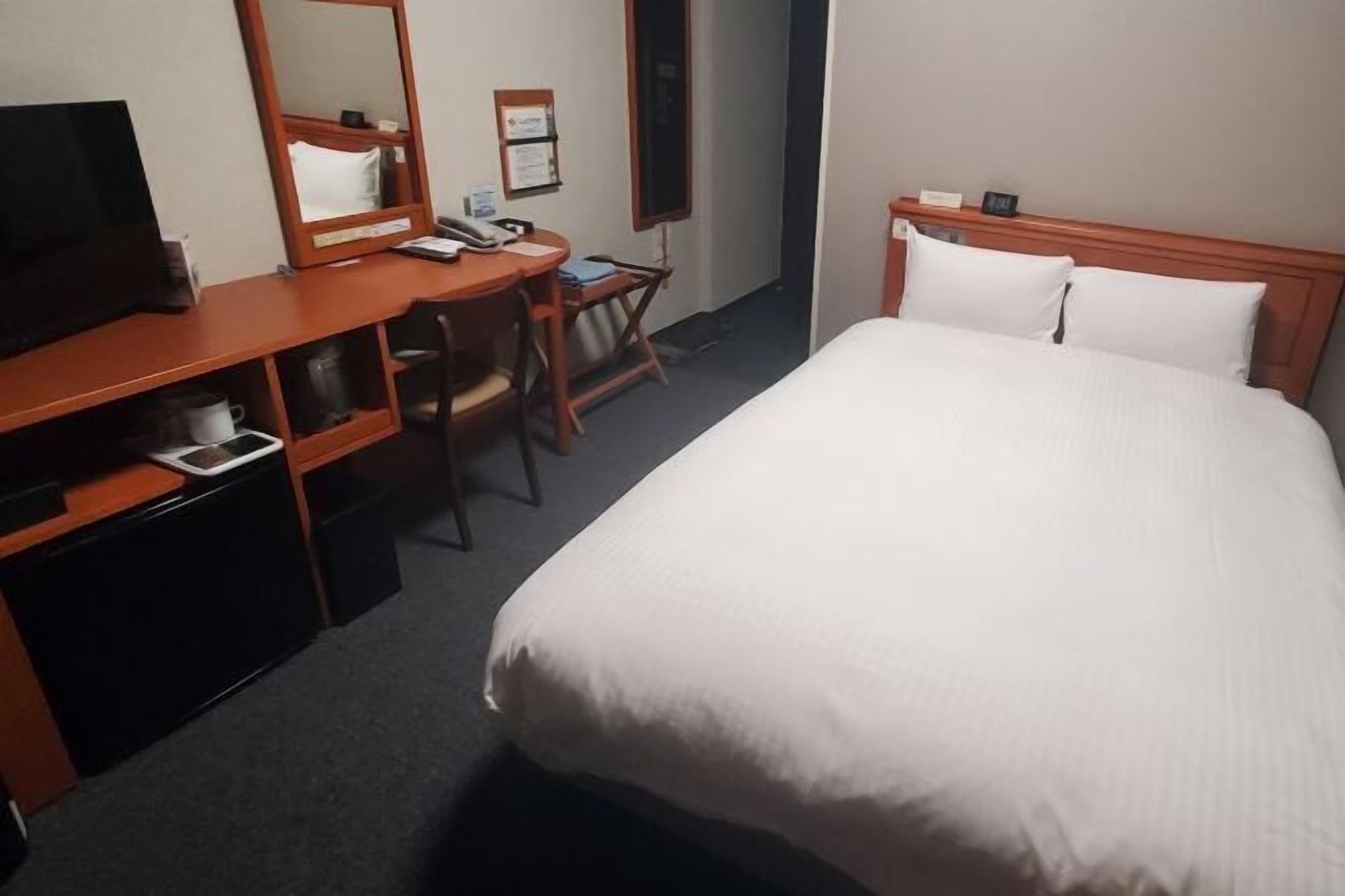 Wi-Fi de cortesia, roupa de cama