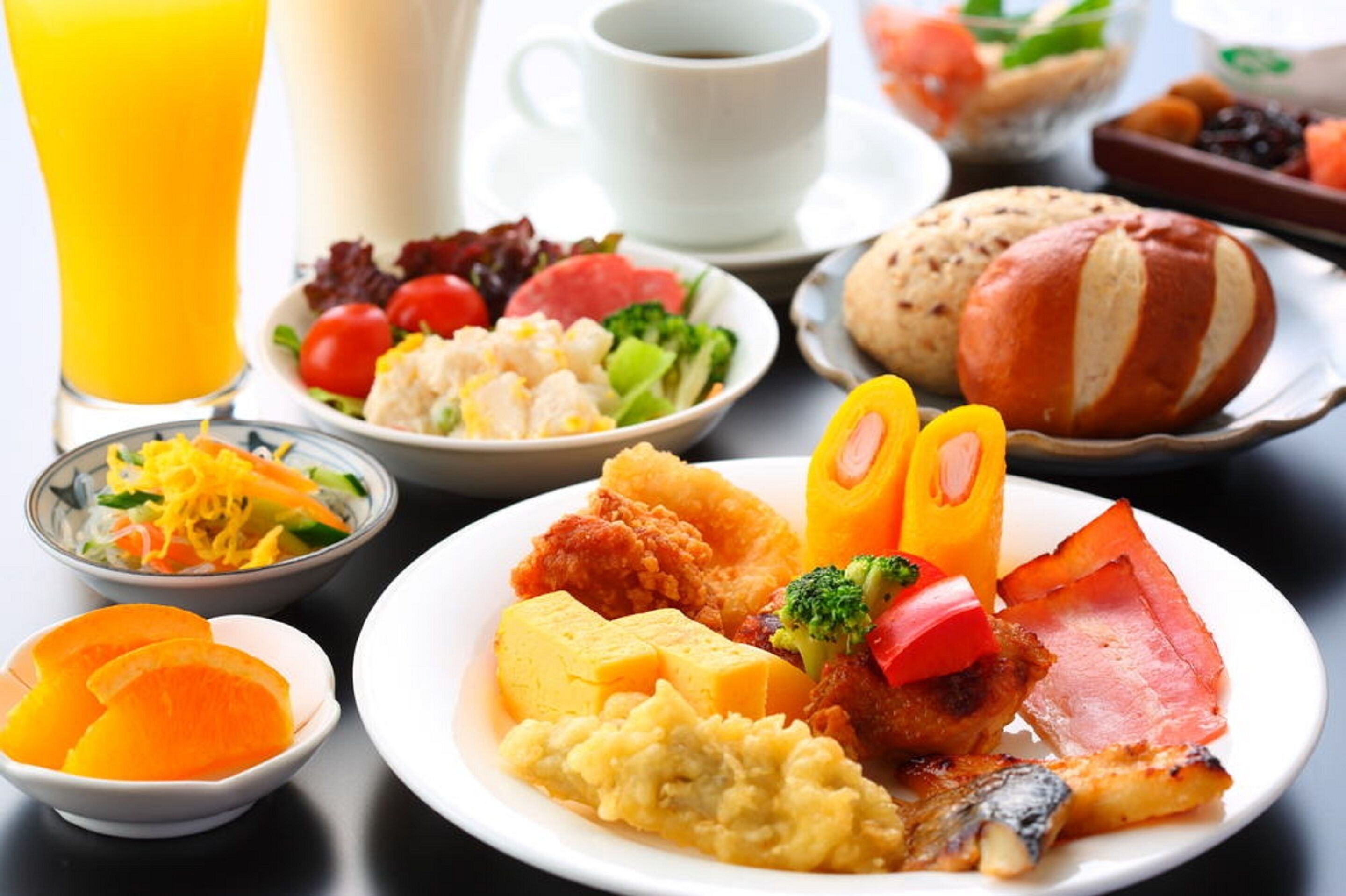 free buffet breakfast