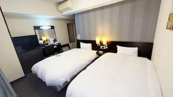 Free WiFi, bed sheets