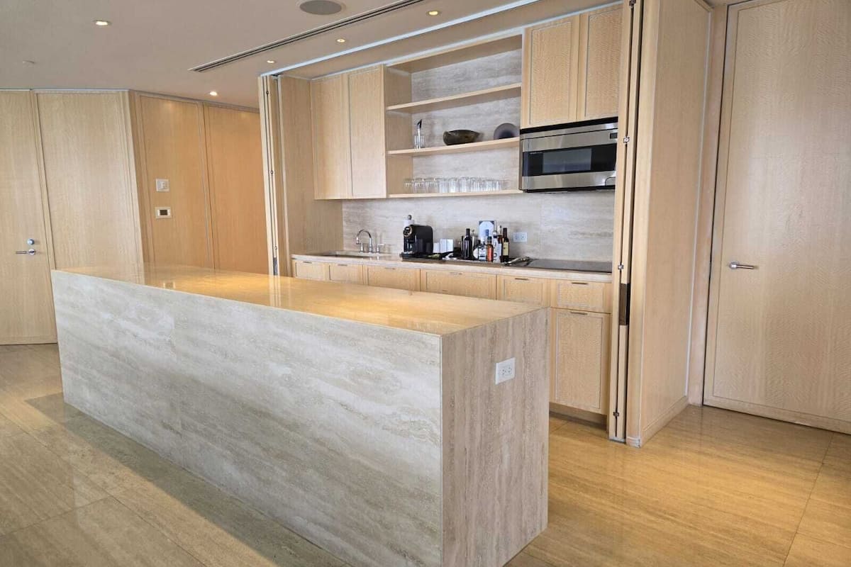 presidential suite, 2 bedrooms, ocean view | private kitchen