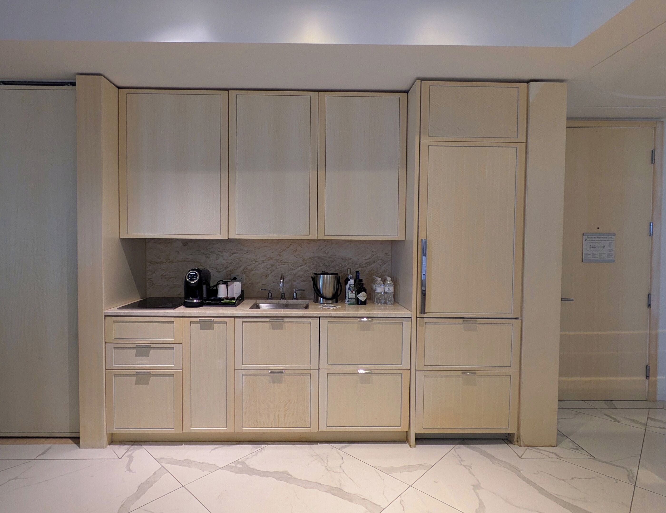 suite, 1 bedroom, ocean view | private kitchen