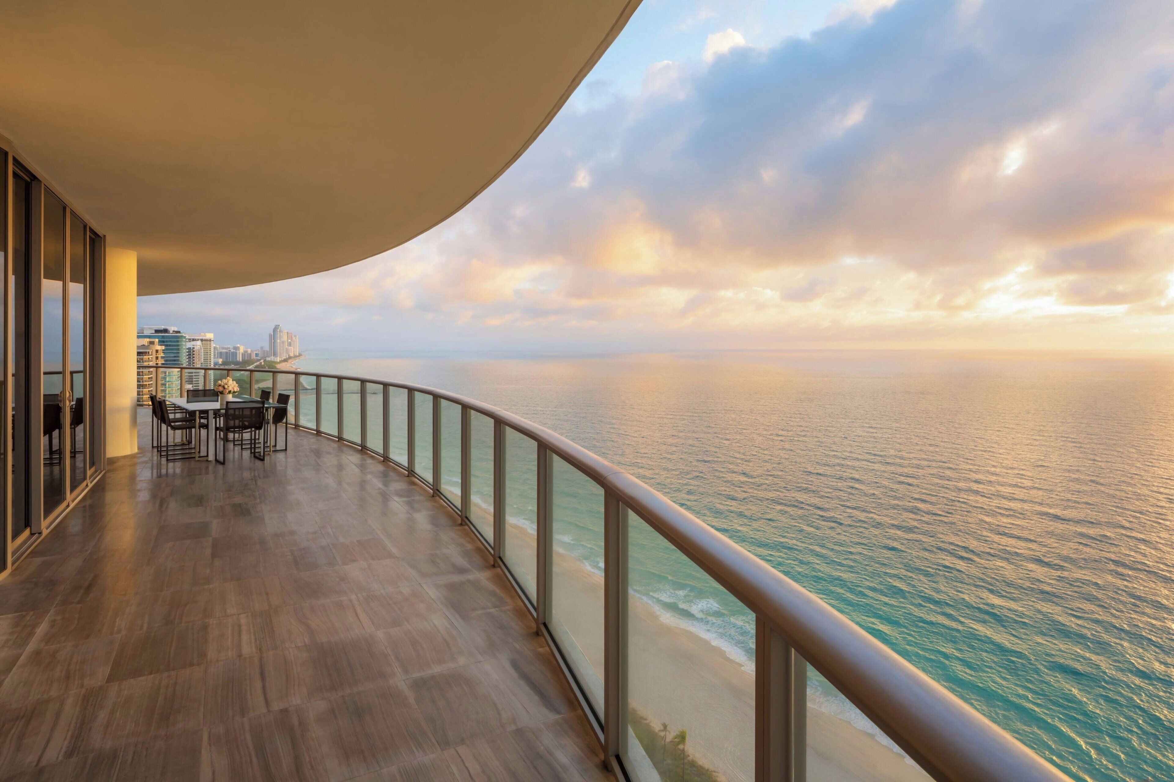 Photo - The St. Regis Bal Harbour Resort