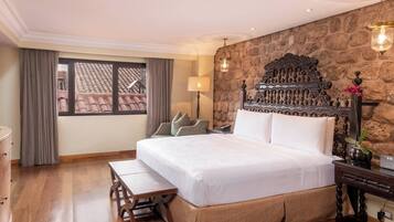 Suite, 1 King Bed, Mountain View | Memory foam beds, in-room safe, desk, blackout drapes