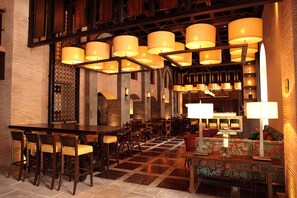 Bar (on property) - JW Marriott El Convento Cusco (Cusco)